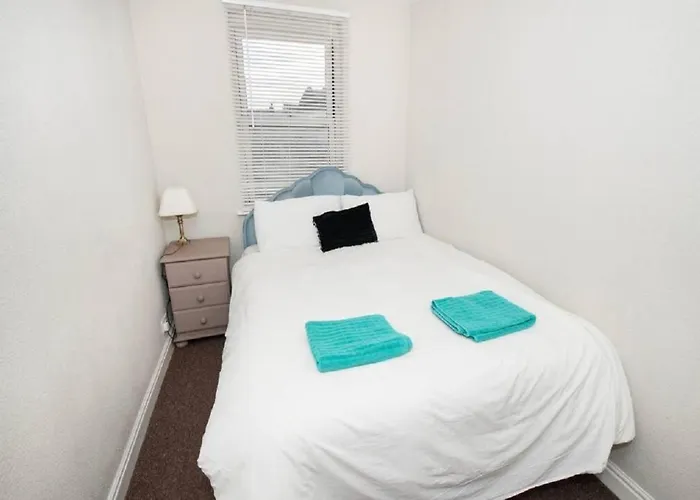 Cormorant - Beautiful 2 Bed With Sea Views Old Town Apartman *